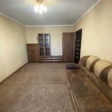 Лариси Руденко вул., 21