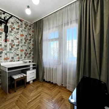 Василя Стуса вул., 23