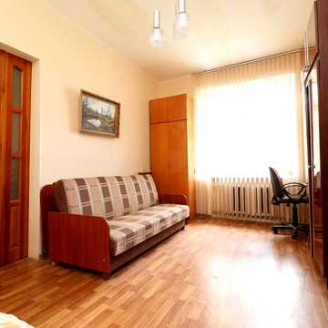 Золотоустівська вул., 23