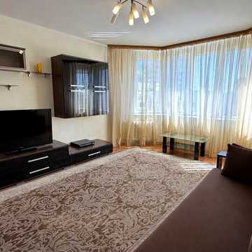 Миколи Бажана просп., 10