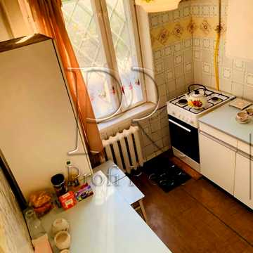Дарницький бульв., 7