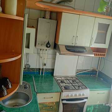 Водопровідна вул., 27