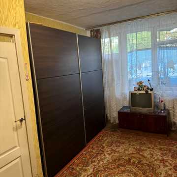Лісовий просп., 8