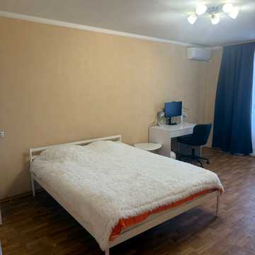 Смілянська вул., 15
