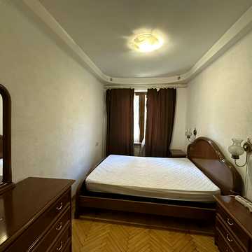 Марії Приймаченко бульв. (Академіка Ліхачова), 2