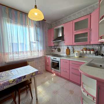 Урлівська вул., 3
