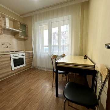 Софії Русової вул., 7