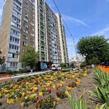 Миколи Закревського вул., 45