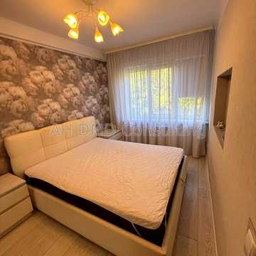 Зої Бутенко вул. (Сєченова), 3