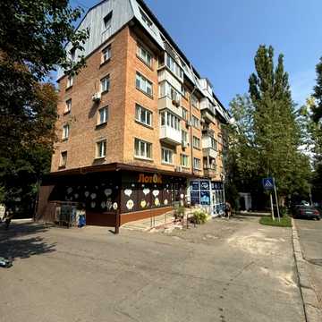 Михайла Стельмаха вул., 6
