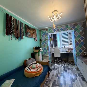 Кримська вул., 72