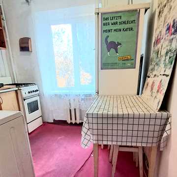 Введенська вул., 32