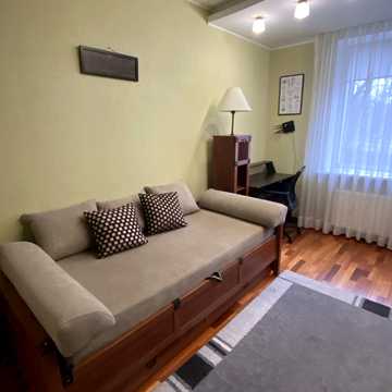 Зарічанська вул., 38