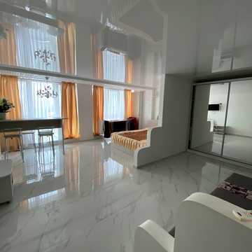 Літературна вул., Будинок