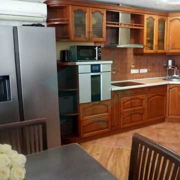 Героїв просп., 4