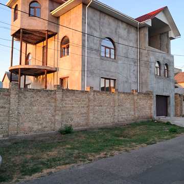 Квіткова вул., 18
