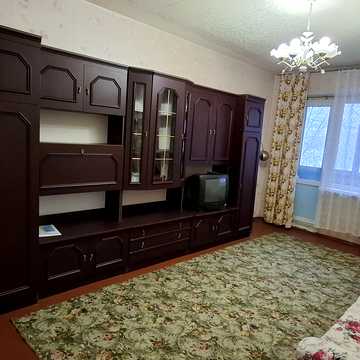Європейського Союзу просп. (Правди), 70-А