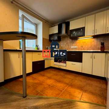 Каденюка вул. (Танкопія), 23