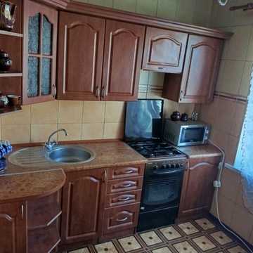 Ревуцького вул., 27