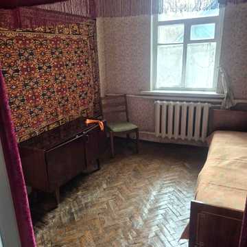 Центральна, 20