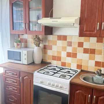Академіка Янгеля вул., 3