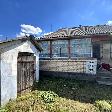 Гагаріна, 27
