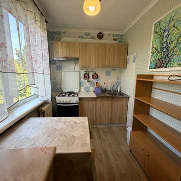 23 Серпня вул., 41а