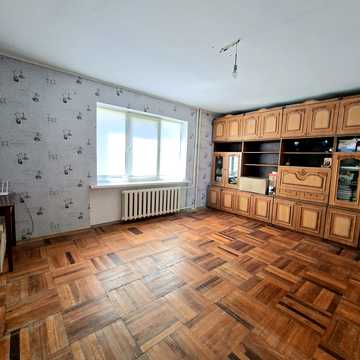 Будівельників бульв., 21а