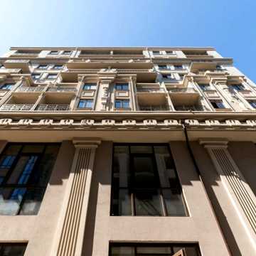 Карантинна вул., 22