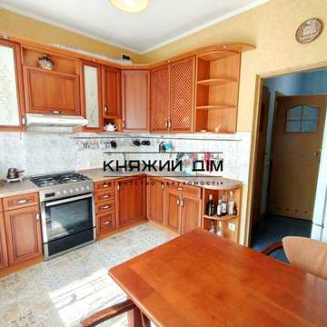 Південна вул., 7