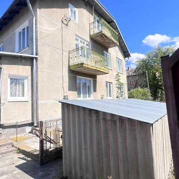 Дмитра Вітовського вул., 27