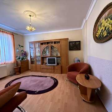 Артилерійська вул., 8