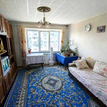 Тополина вул., 13