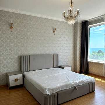 Літературна вул., 1а