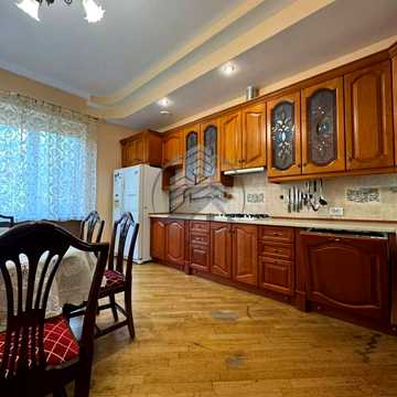 Михайла Драгоманова вул., 56