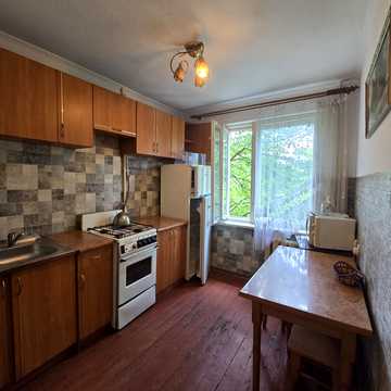 Олександра Довженка вул., 7
