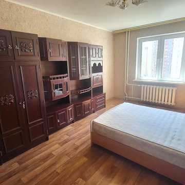 Урлівська вул., 38