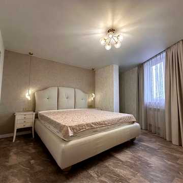 Анни Ахматової вул., 46