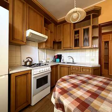 Алчевських вул. (Артема), 20/22