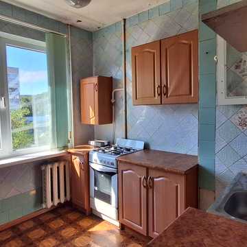 Академіка Корольова вул., 55