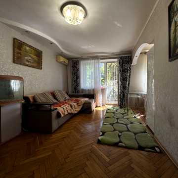 Місячний пров., 6