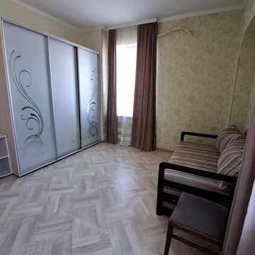 Михайла Грушевського вул., 39/3 к3