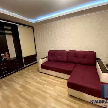 Богдана Хмельницького просп. (Героїв Сталінграда), 20а