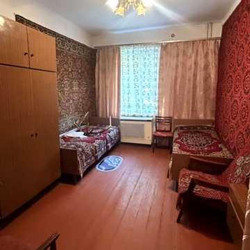 Академіка Янгеля вул. (Фрунзе), 1