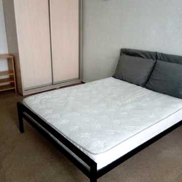 Почайнинська вул., 40