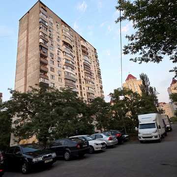 Володимира Івасюка просп. (Героїв Сталінграду), 35