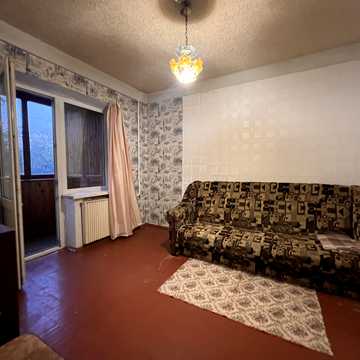 Богатирська вул., 18