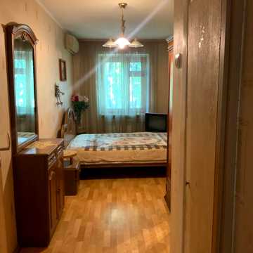 Богдана Хмельницького просп. (Героїв Сталінграда), 24
