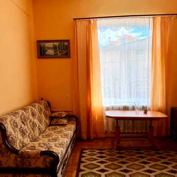 Валова, 17