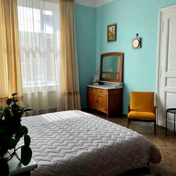 Пекарська вул., 1-Ц